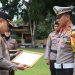 Kapolres Luwu Beri Penghargaan ke Satlantas dan Satintelkam Atas Capaian Kepatuhan Pelayanan Publik