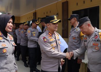 Kapolres Maros bersama Ketua Bhayangkari Cabang Kunjungan Kerja ke Polsek Bantimurung