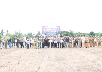 Kapolres, Dandim, Pj. Bupati, Ketua DPRD dan Ketua Pengadilan Sidrap Kompak Tanam Jagung serentak di Desa Mario, Wujudkan Ketahanan Pangan Kabupaten Sidrap