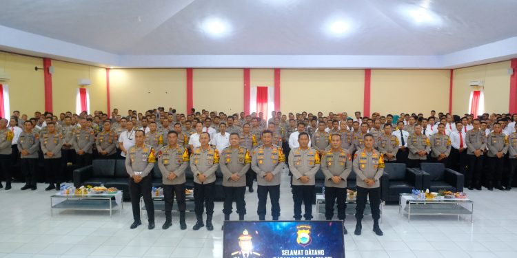 Kapolda Sulsel bersama Ketua Bhayangkari Melakukan Kunjungan Kerja di Polres Bulukumba