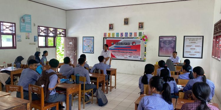 Polres Majene Gelar Sosialisasi Bahaya Narkoba di SMA Negeri 3 Majene