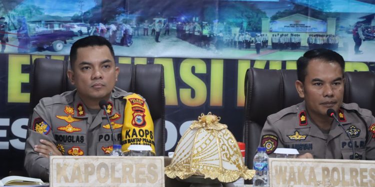 Guna Tingkatkan Kinerja Jajarannya, Kapolres Maros Pimpin Anev Operasional Siskamtibmas