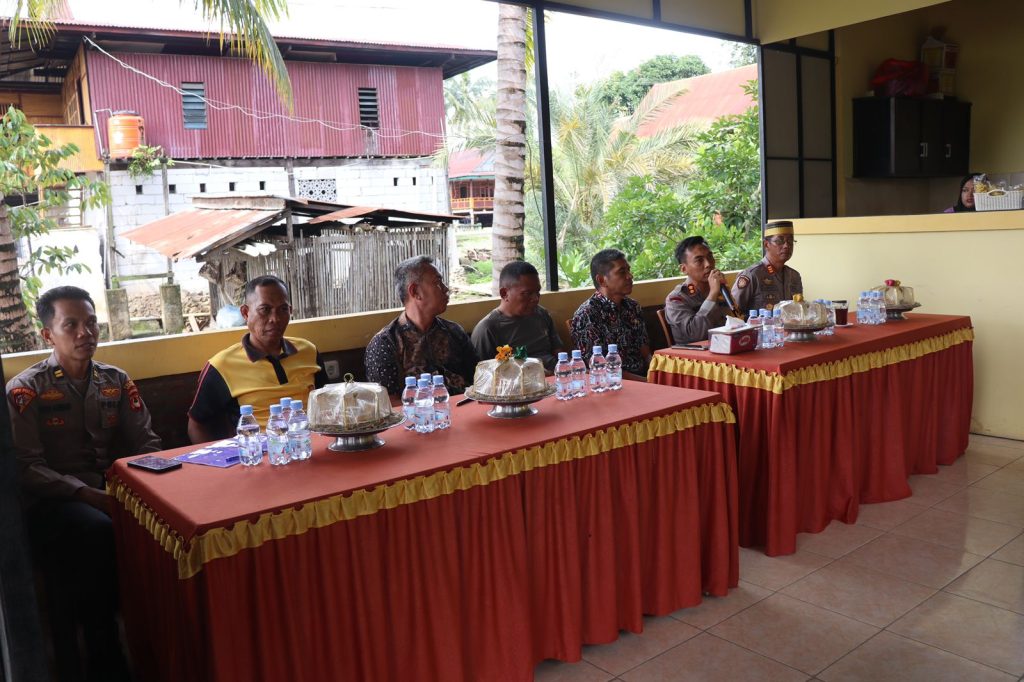 Ini Penyampaian Kapolres Soppeng Saat Pimpin Jumat Curhat di Desa Pattojo