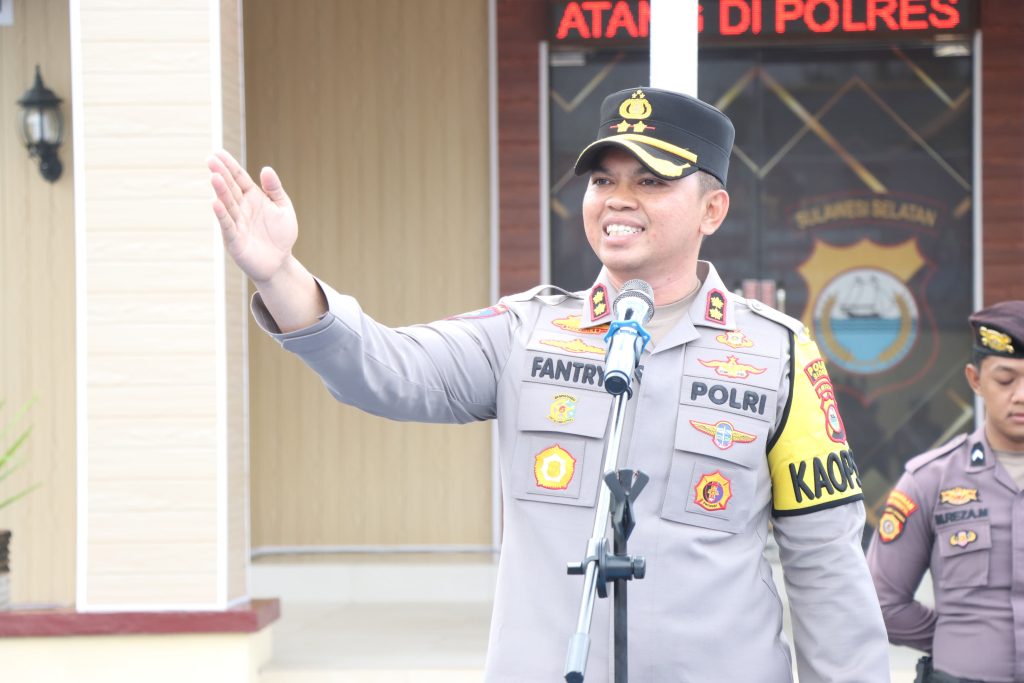 Usai Libur Panjang, Kapolres Sidrap Ajak Personel Tingkatkan Kinerja dan Beri Pelayanan Optimal ke Masyarakat