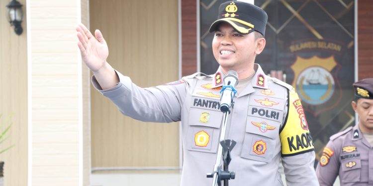 Usai Libur Panjang, Kapolres Sidrap Ajak Personel Tingkatkan Kinerja dan Beri Pelayanan Optimal ke Masyarakat