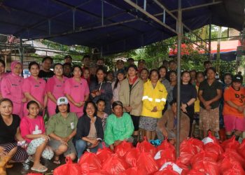 Waka Polres Toraja Utara Pimpin Penyaluran Bantuan Sembako Untuk Korban Banjir