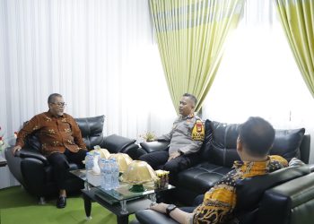 Kapolres Pinrang Silaturahmi dengan Ketua Yayasan dan Rektor Institut Cokroaminoto 
