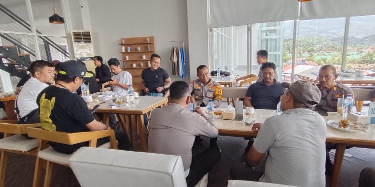 Menjelang Putusan MK Terkait Pilwalkot, Kapolres Palopo Gelar Silaturahmi Dengan Awak Media