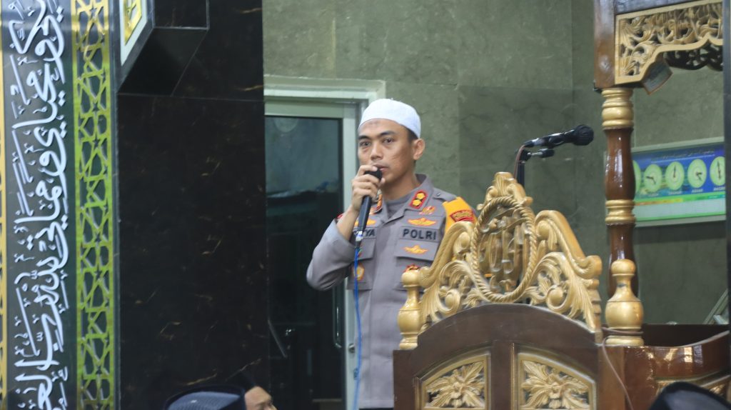 Ini Pesan Kapolres Soppeng Saat Pimpin Safari Subuh Keliling di Masjid Nurul Huda Lolloe