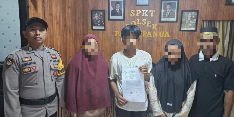 Usai Terima Pengaduan Melalui Lapor Pak Kapolres Pinrang, Personel Polsek Patampanua Langsung Datangi Lokasi
