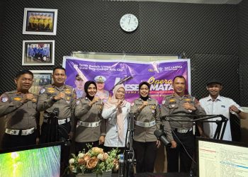 Hari ke-2 Ops Keselamatan Pallawa 2025, Satgas Preemtif Satlantas Polres Bone Sosialisasi ke Masyarakat Melalui Radio