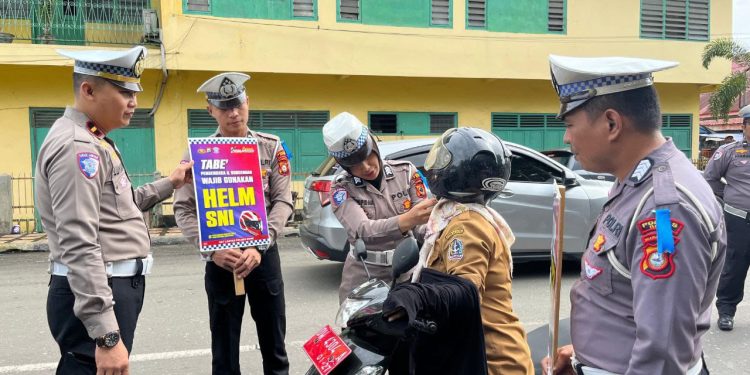 Satlantas Polres Bone Sosialisasi Ops Keselamatan 2025 Ke Pengendara