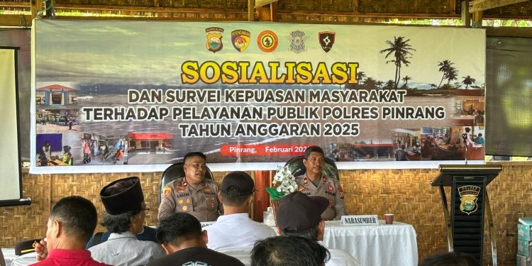 Personel Polres Pinrang Gelar Sosialisasi dan Survei Kepuasan Masyarakat Terhadap Pelayanan Polri