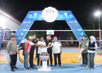 Kapolres Sidrap dan Bupati Terpilih Resmi Buka Turnamen Bola Voli Baranti Cup VI