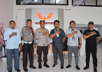 Kapolres Palopo Silaturahmi Dengan Pegawai Showroom Hino dan Wuling Motors