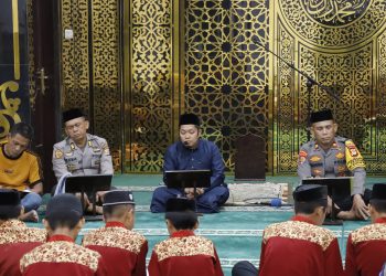 Sie Propam Polres Pinrang Gelar Doa Bersama Malam Nifsu Sya'ban di Masjid Nurul Khair