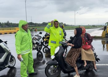 Satgas Ops Keselamatan Polres Maros Tindaki Pengendara Yang Gunakan Knalpot Brong dan Tidak Pakai Helm