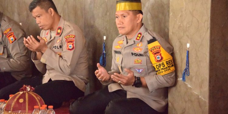 Polres Bone Gelar Isra Mi’raj, AKBP Erwin Syah: Untuk Meningkatkan Kualitas Ibadah dan Kinerja