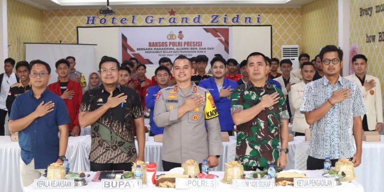 Sambut Ramadhan, Kapolres Sidrap bersama Forkopimda Gelar Baksos Untuk BEM dan OKP