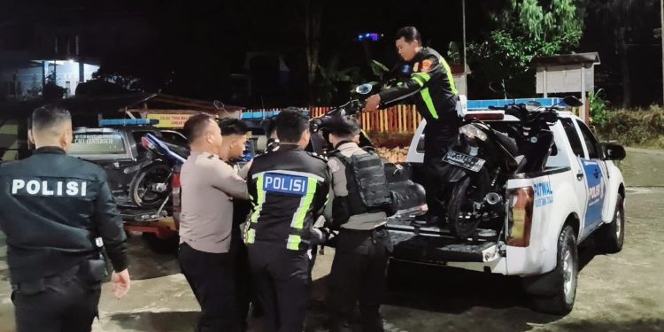 Personel Polres Tana Toraja Gerak Cepat Cegah Aksi Balap Liar, 4 Motor Diamankan 