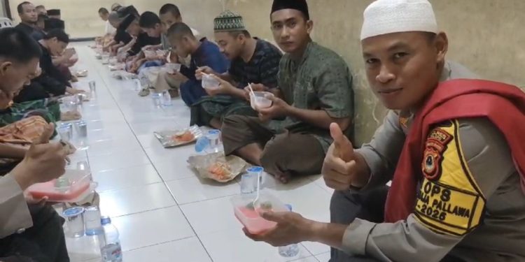 Manfaatkan Momen Ramadhan, Kapolres Palopo Buka Puasa Bersama Dengan Para Tahanan