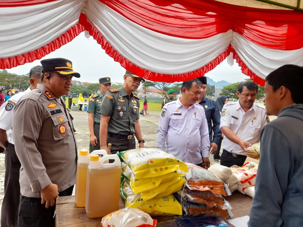 Kapolres Toraja Utara Hadiri Pembukaan Gerakan Pangan Murah Mandiri Jelang Idul Fitri 2025