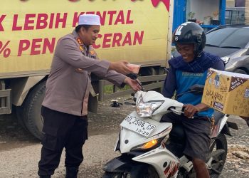 Kapolres Torut Gandeng BPS Gereja Toraja Untuk  Berbagi Takjil ke Masyarakat