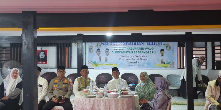 Kapolres Wajo bersama Bupati dan Wakil Bupati Gelar Safari Ramadan di Sabbangparu