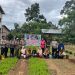 Kapolres Palopo bersama Ketua Bhayangkari Tanam Sayur di Kebun P2L Kelompok Tani Adelweis