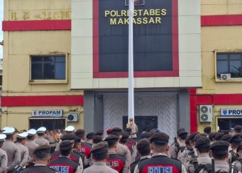 Kapolrestabes Makassar Tekankan Personel Jaga Citra Polri dan Tidak Bergaya Mewah