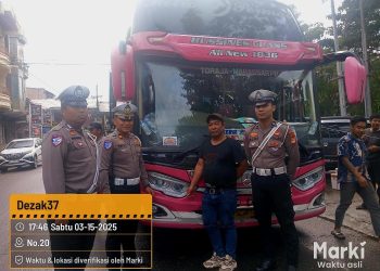 Personel Satlantas Polres Tator Sosialisasi Mudik Aman Keluarga Nyaman dan Hotline Mudik Polri