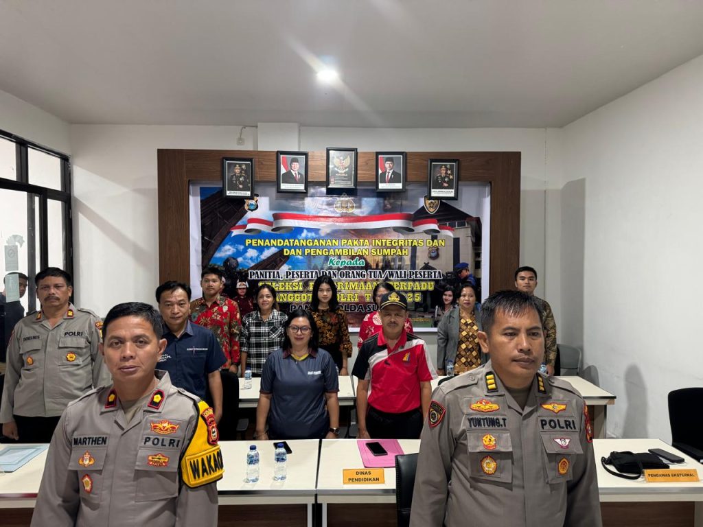 Polres Torut Teken Pakta Integritas dan Pengambilan Sumpah Panitia Penerimaan Polri 2025