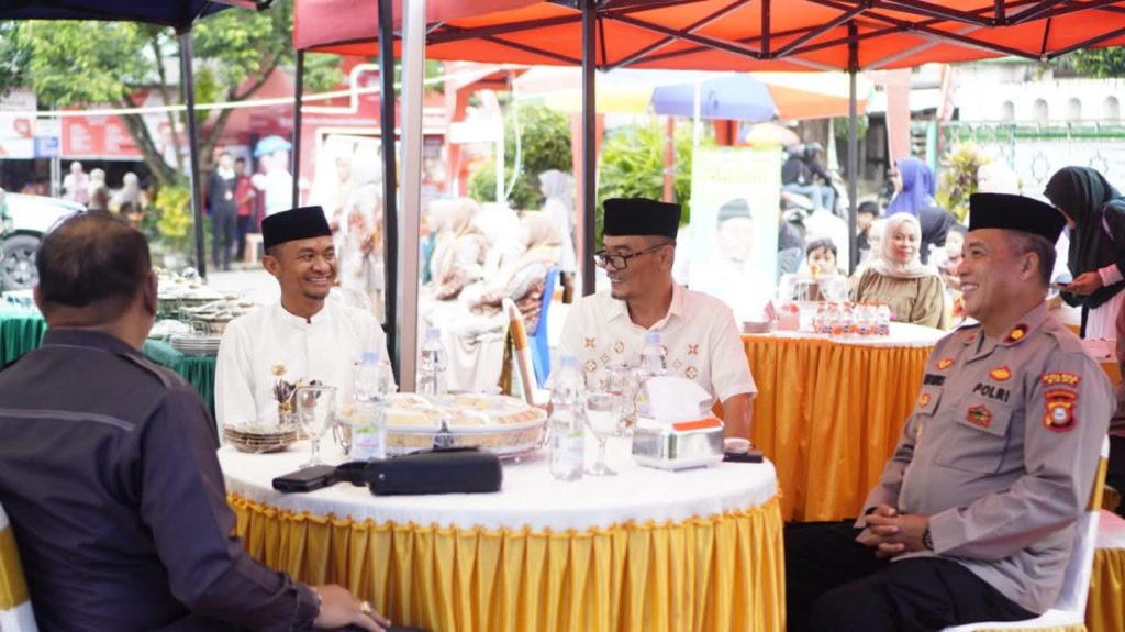 Wakapolres Bone Hadiri Buka Puasa Bersama Dalam Rangka UMKM Sejahtera Fest