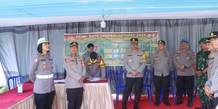 Memasuki Mudik Lebaran, Kapolres Wajo bersama PJU Cek Posko Operasi Ketupat