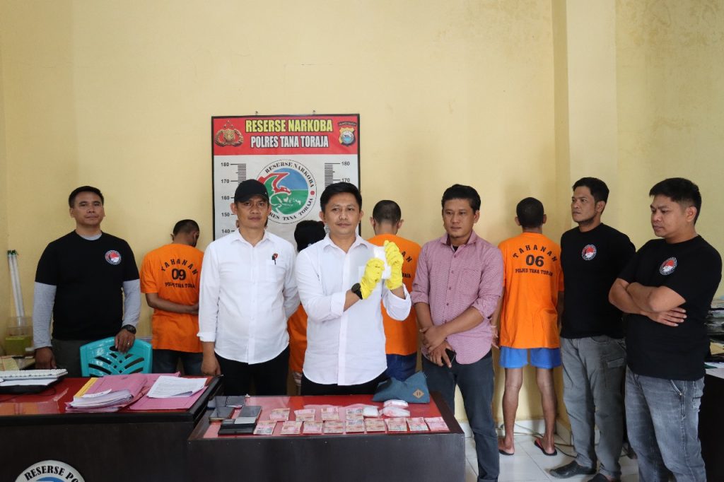 Sat Resnarkoba Polres Tator Ungkap 98,28 Gram Sabu, 6 Orang Diamankan
