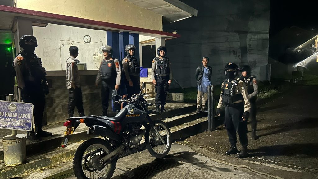 Kapolres Maros Siagakan Personel Untuk Patroli di Rumah Kosong Selama Mudik 