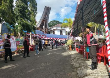 Kapolres Tana Toraja Turunkan Personel Untuk Pam Kedatangan dan Syukuran Bupati-Wabup