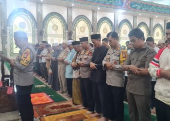 Polres Maros Gelar Sholat Ghoib Untuk 3 Polisi Yang Gugur Dalam Bertugas di Lampung