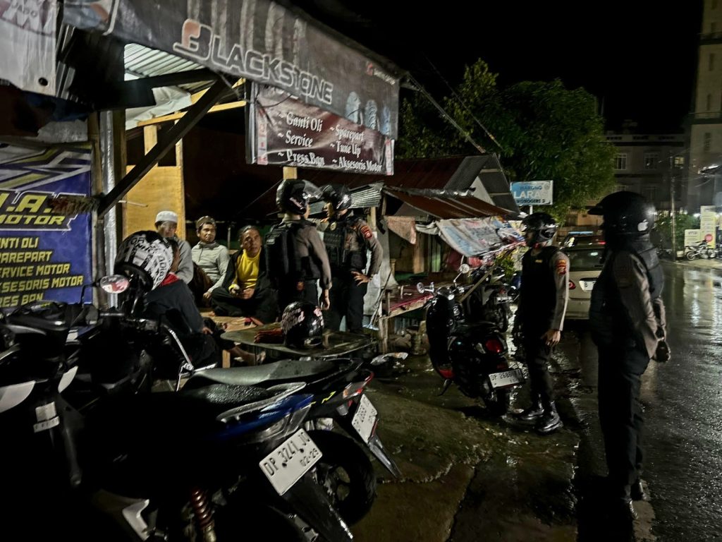 Upaya Jaga Kamtibmas Selama Ramadhan, Personel Polres Tana Toraja Gelar Patroli
