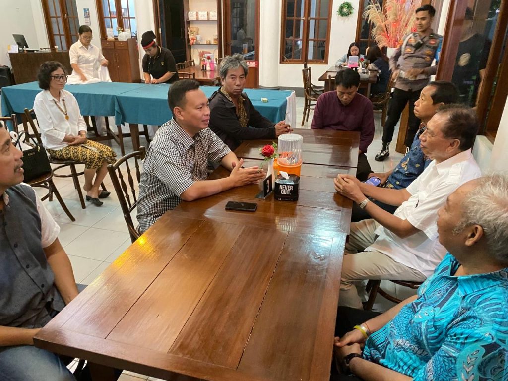 Kapolres Tana Toraja Melakukan Silaturahmi dengan Sejumlah Pendeta