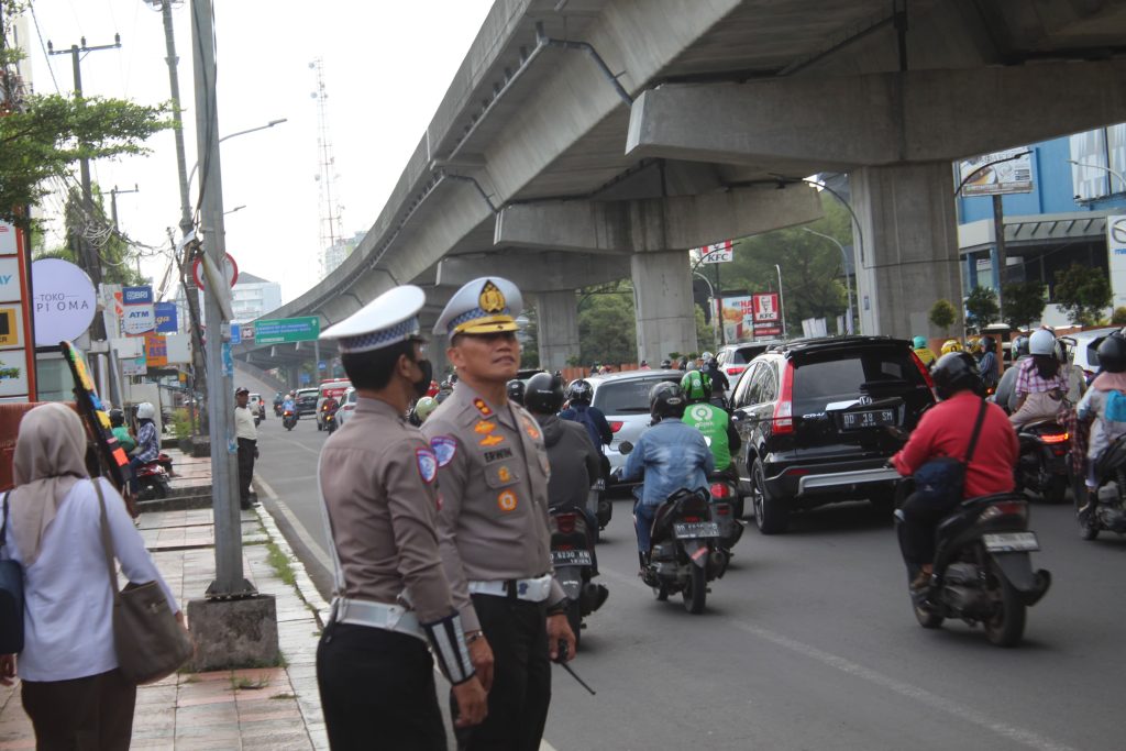 Wadirlantas Polda Sulsel Turun Langsung Pastikan Arus Lalu Lintas Berjalan Lancar
