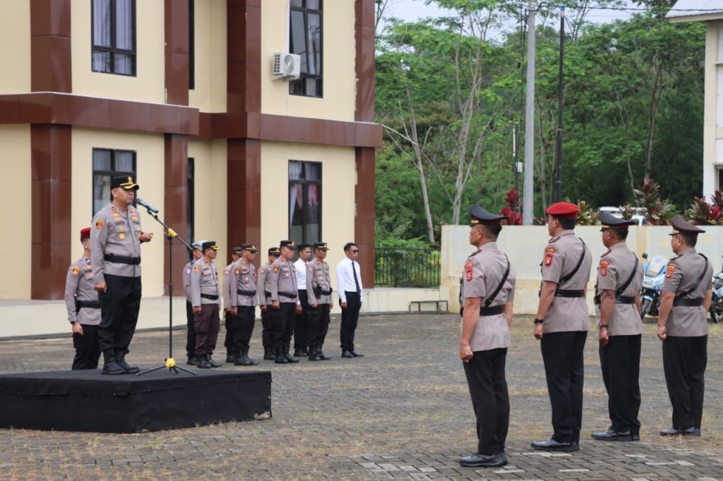 Kapolres Toraja Utara Pimpin Upacara Sertijab Kasiwas, Kapolsek dan Kasat Reskrim