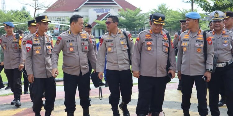 Kapolres Bone bersama Forkopimda Sambut Pejabat Utama Polda Sulsel di Rujab Bupati