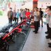 Dukung Swasembada Pangan, Kapolres Tana Toraja Serahkan 4 Unit Cultivator