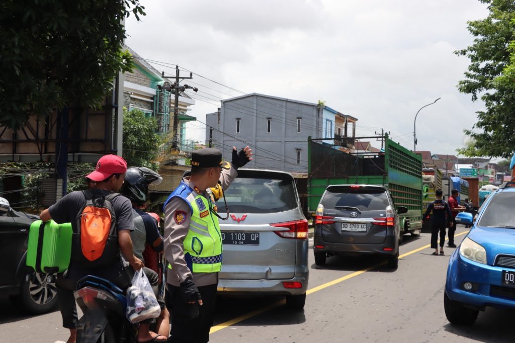 Arus Balik Diprediksi Terjadi Pada Sabtu-Senin, Ini Himbauan Kapolres Maros Untuk Masyarakat