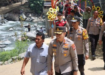 Pastikan Keamanan Pengunjung Selama Libur Lebaran, Kapolres Luwu Tinjau Objek Wisata