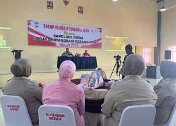 Kapolres Gowa bersama Ketua Bhayangkari Tatap Muka dengan Polwan dan ASN