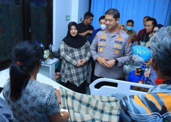 Kapolrestabes Makassar Jenguk Anak 12 Tahun Korban Penyekapan dan Rudapaksa 