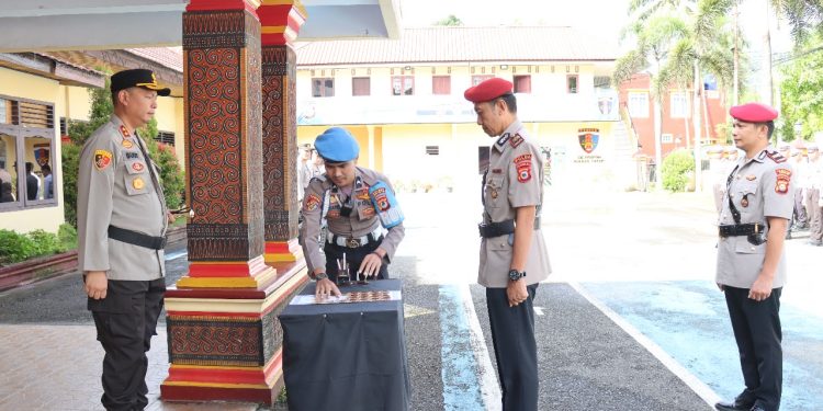 Kapolres Tana Toraja Pimpin Serah Terima Jabatan Kasat Narkoba