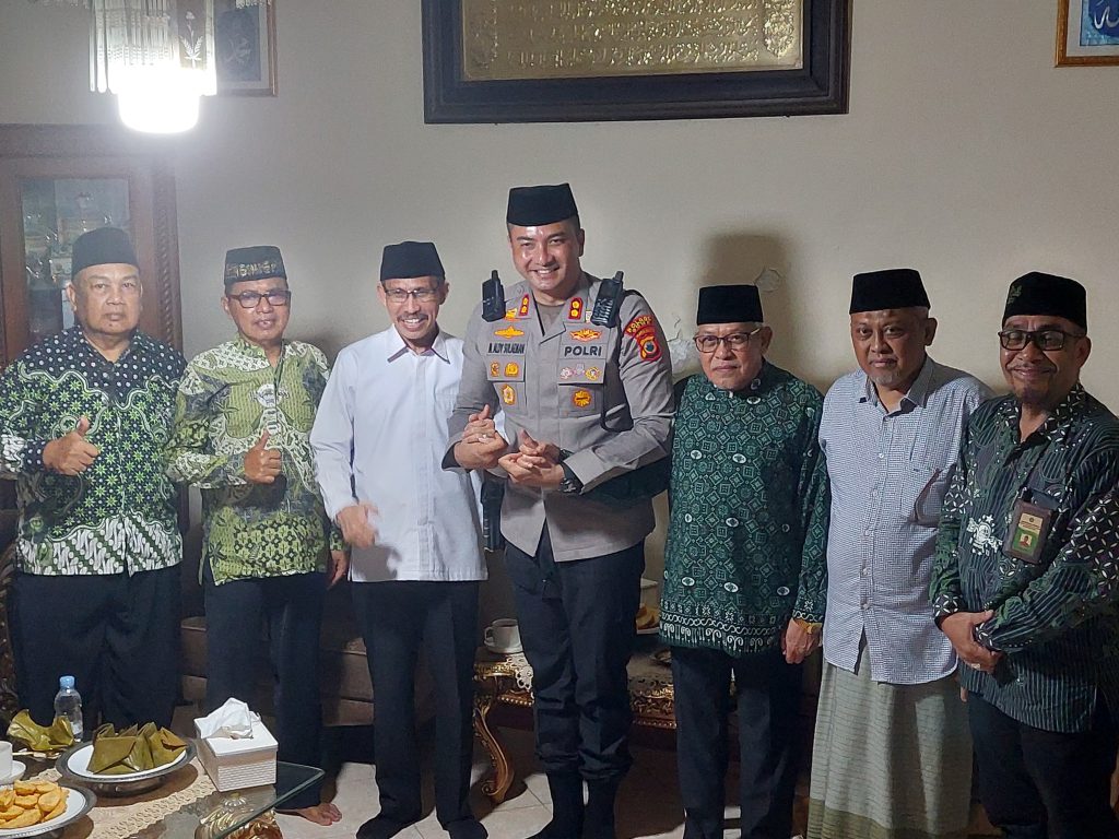 Sebagai Kapolres Gowa Yang Baru, AKBP Muhammad Aldy Sulaiman Silaturahmi Dengan Ketua dan Pengurus NU